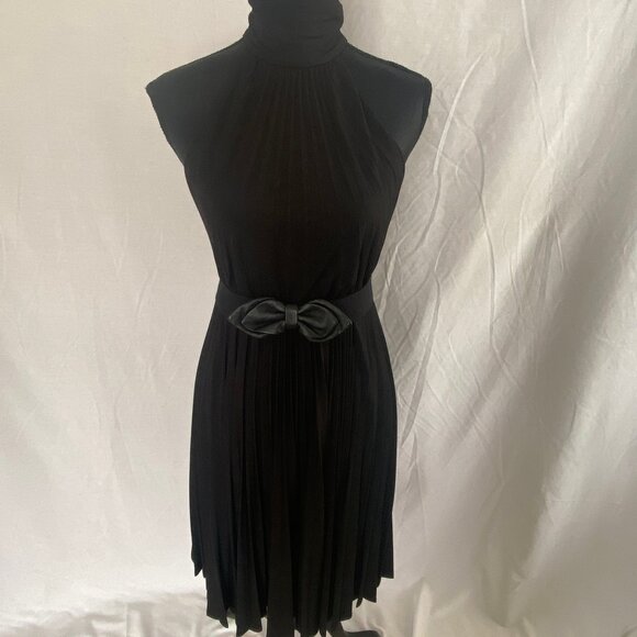 Gorgeous Black Halter Dress with Accordion Pleats – Size 4 – Soft & Elegant - Picture 12 of 16